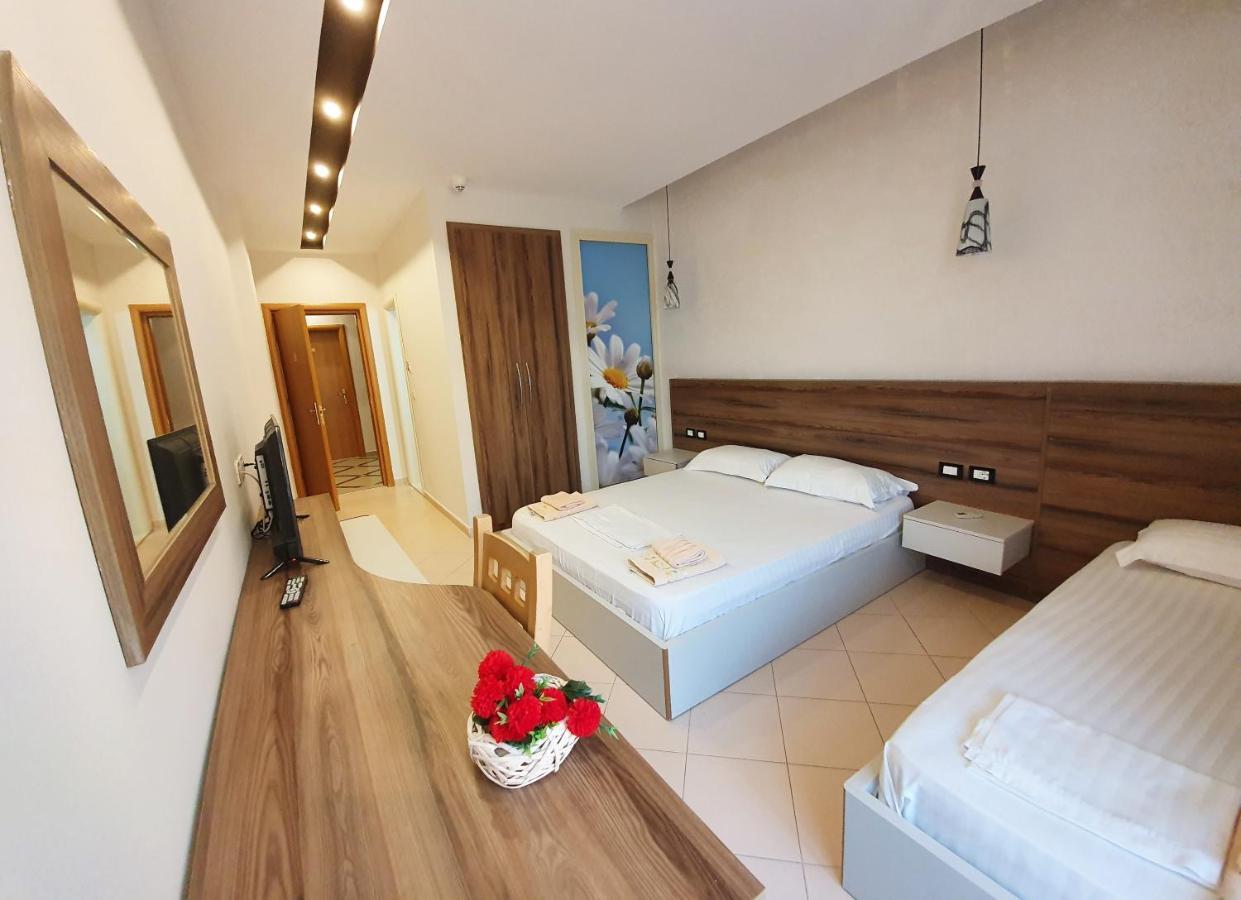 Kamomil Hotel 3*