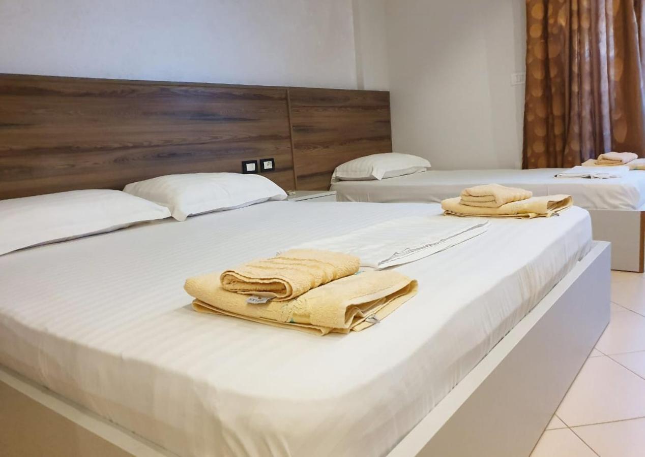 Kamomil Hotel 3*