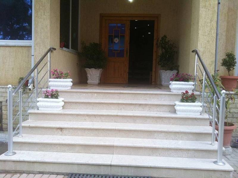Kamomil Hotel 3*